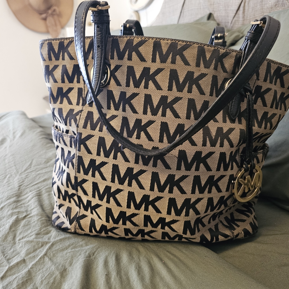 Michael Kors Black and Tan Tote Bag